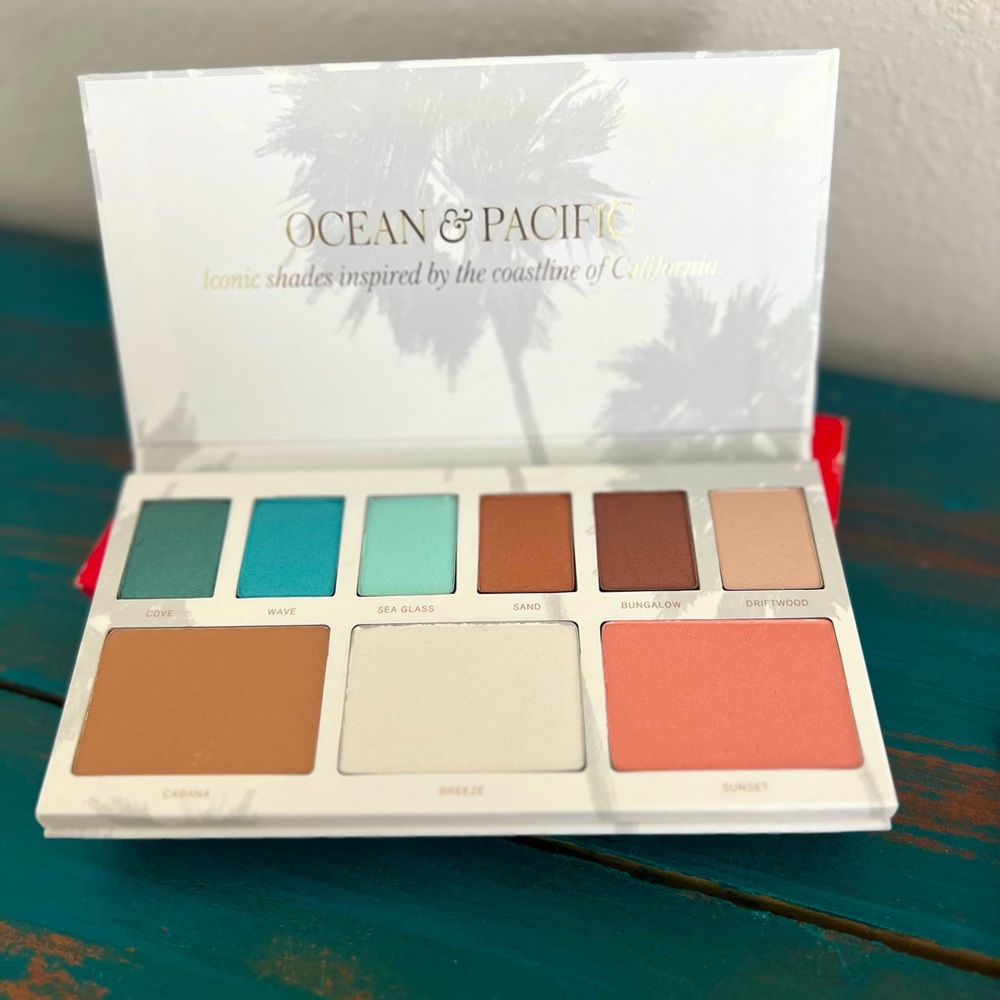 Beautycounter Ocean & Pacific Eyeshadow Palette Special Edition Like New!